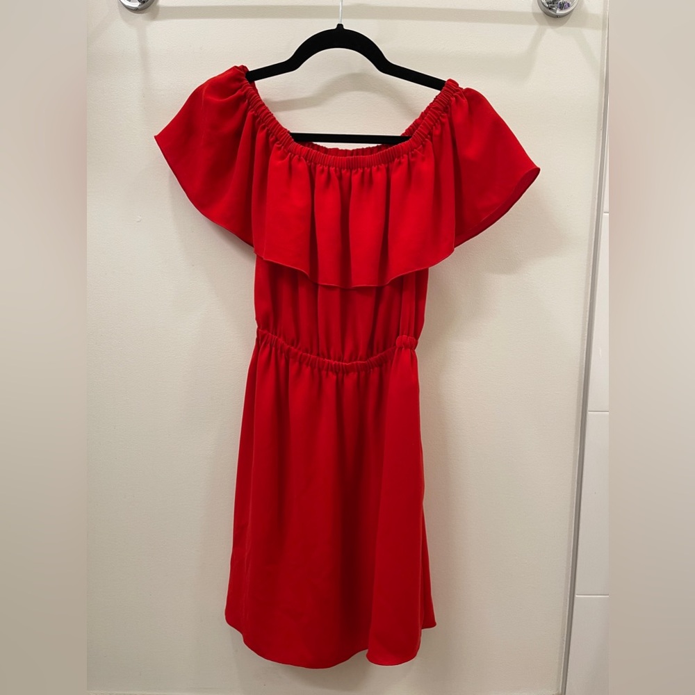 Aritzia Wilfred Neuchatel Off Shoulder Dress Red Womens Size Small ❤️♥️